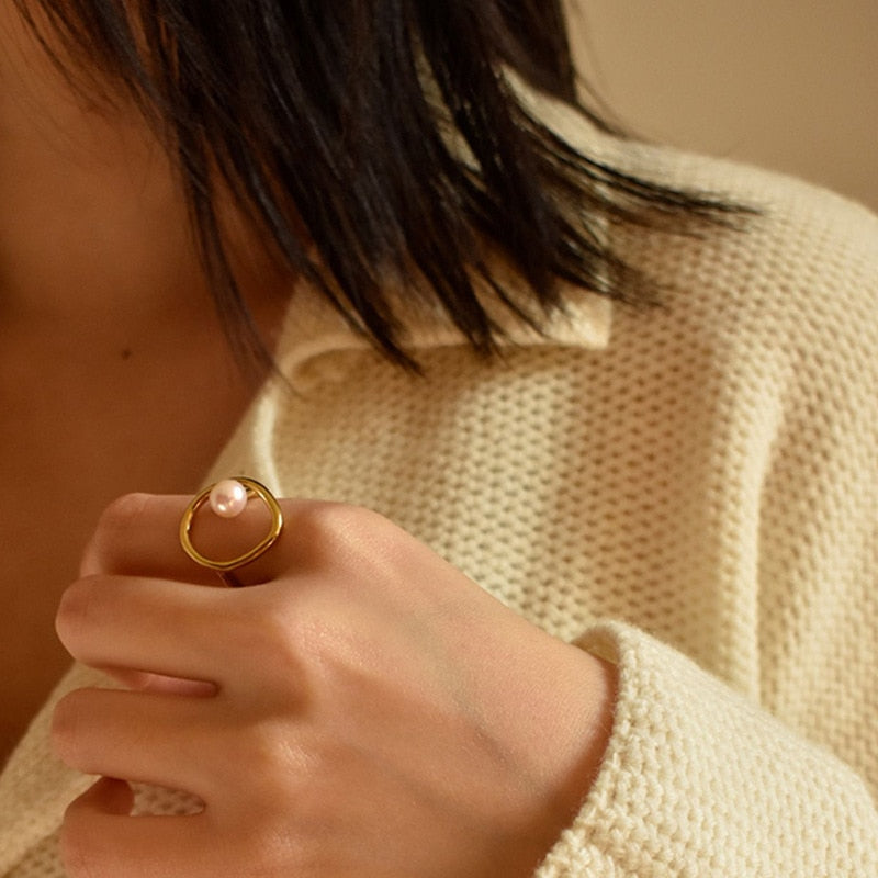 Fashion Girl Gift Metal Ring For Women Jewelry Geometric Round Ring Street Shoot Accessories Imitation Pearl Ring