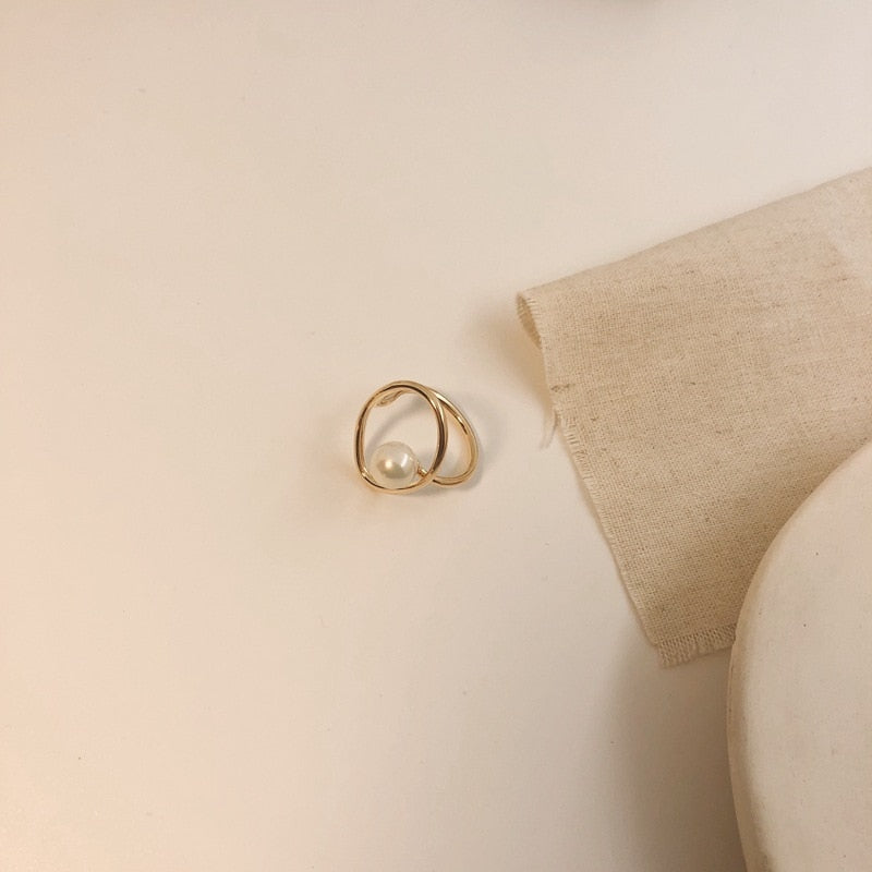 Fashion Girl Gift Metal Ring For Women Jewelry Geometric Round Ring Street Shoot Accessories Imitation Pearl Ring