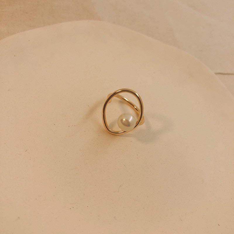 Fashion Girl Gift Metal Ring For Women Jewelry Geometric Round Ring Street Shoot Accessories Imitation Pearl Ring