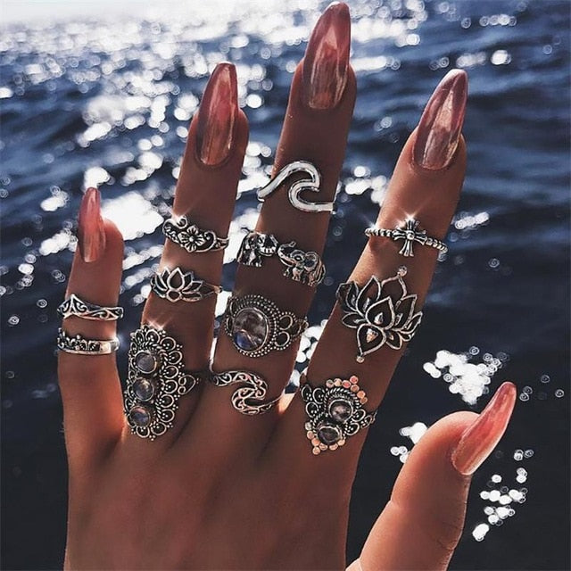 11 Pcs/set Bohemian Beach Retro Elephant Hollow Lotus Wave Gems Geometry Crystal Ring Set Women Charm Jewelry Accessories